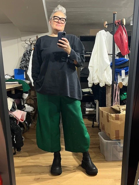 Shop R E W
